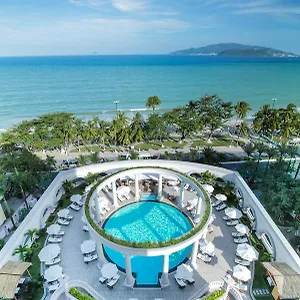 Sunrise Beach & Spa 5* Nha Trang